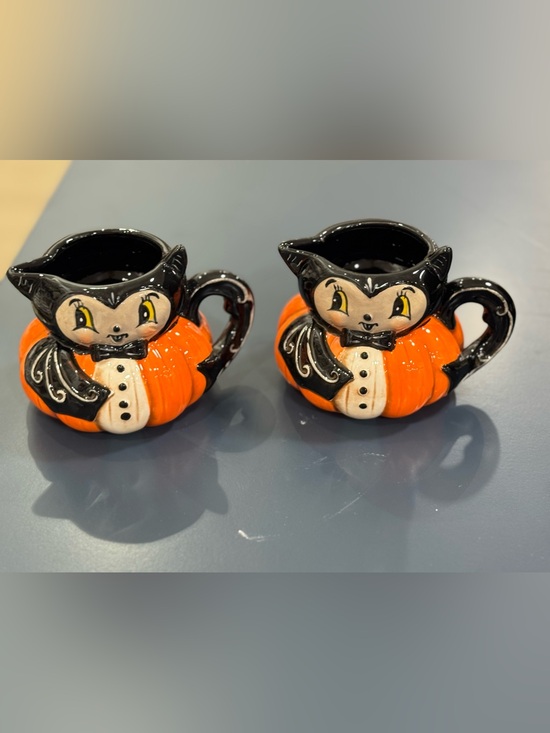 johanna parker Other - 2 Halloween Pumpkin Bat Ceramic Creamer - Orange